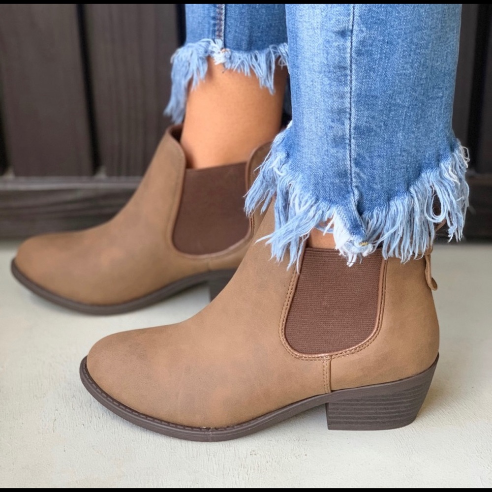 Morgan Rust Distressed Chelsea Boots